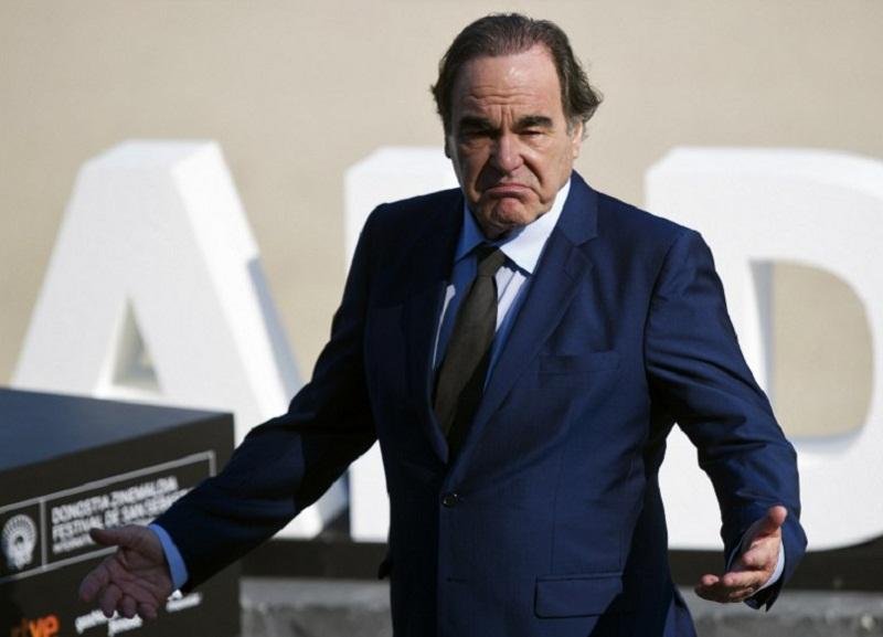 Oliver Stone diz que vigil&acirc;ncia de Estado de Obama &eacute; pior que a Stasi
