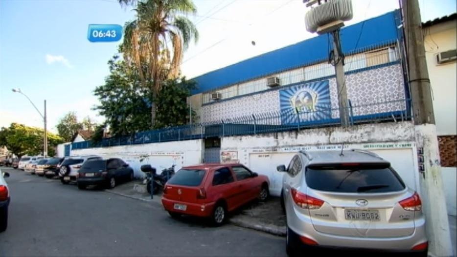 Professora pediu desculpas para a m&atilde;e do aluno e revelou estar nervosa na ocasi&atilde;o