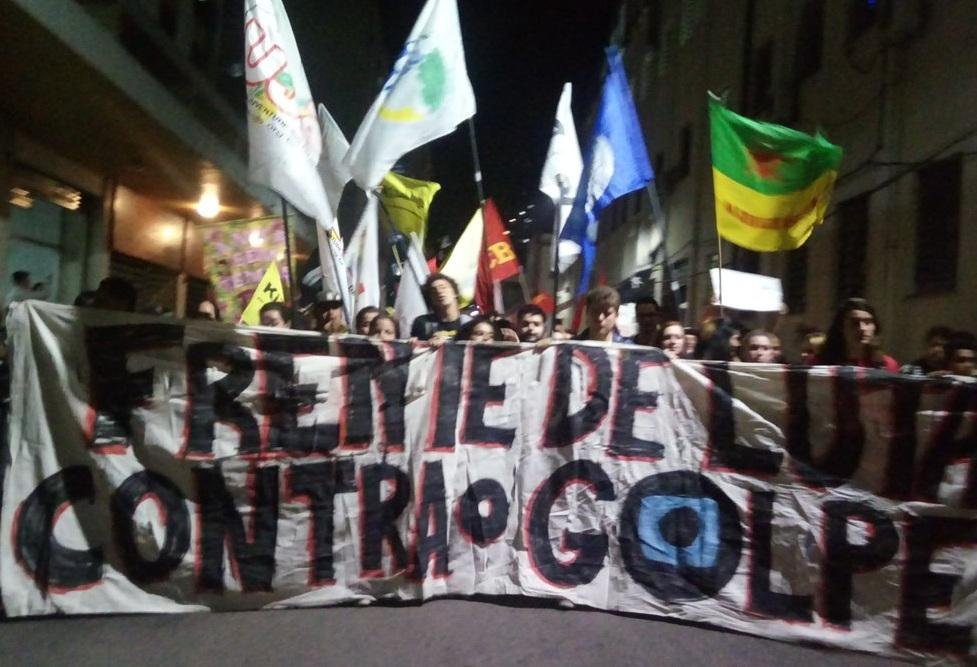 Grupo tamb&eacute;m criticou juiz S&eacute;rgio Moro e reforma da Educa&ccedil;&atilde;o proposta pelo governo
