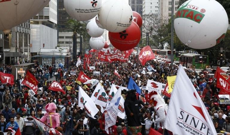 Ato das centrais sindicais termina de forma pac&iacute;fica em S&atilde;o Paulo