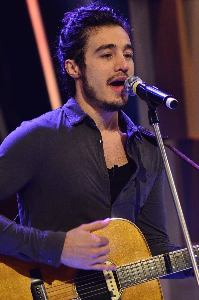 Tiago Iorc participou do programa de Porchat dessa quinta