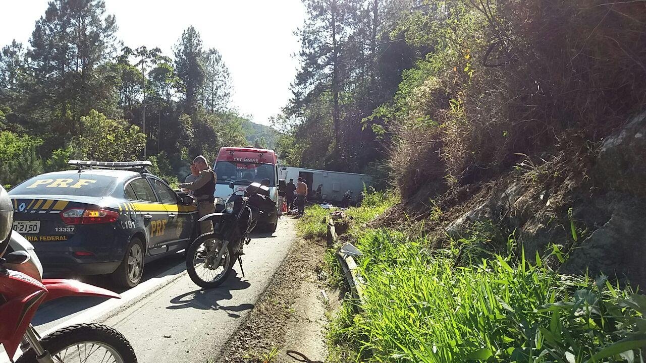 Acidente ocorreu na BR 282, em &Aacute;guas Mornas 