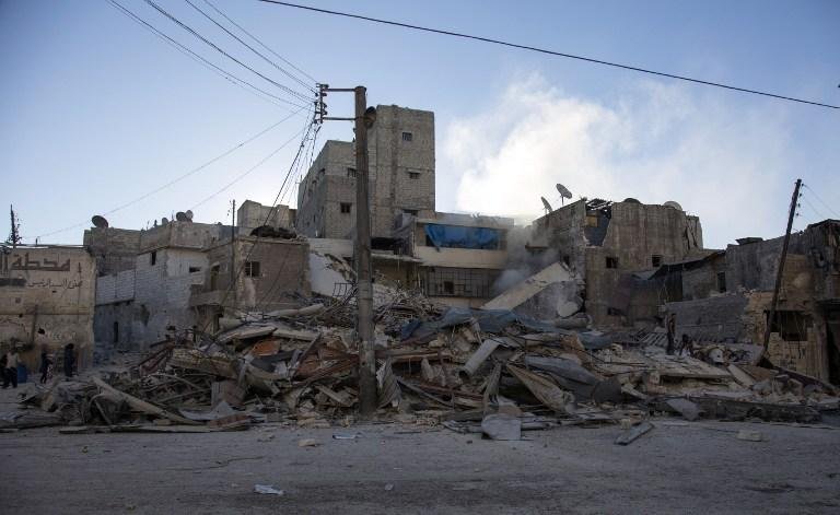 Bombardeios deixam mais de 30 mortos na S&iacute;ria