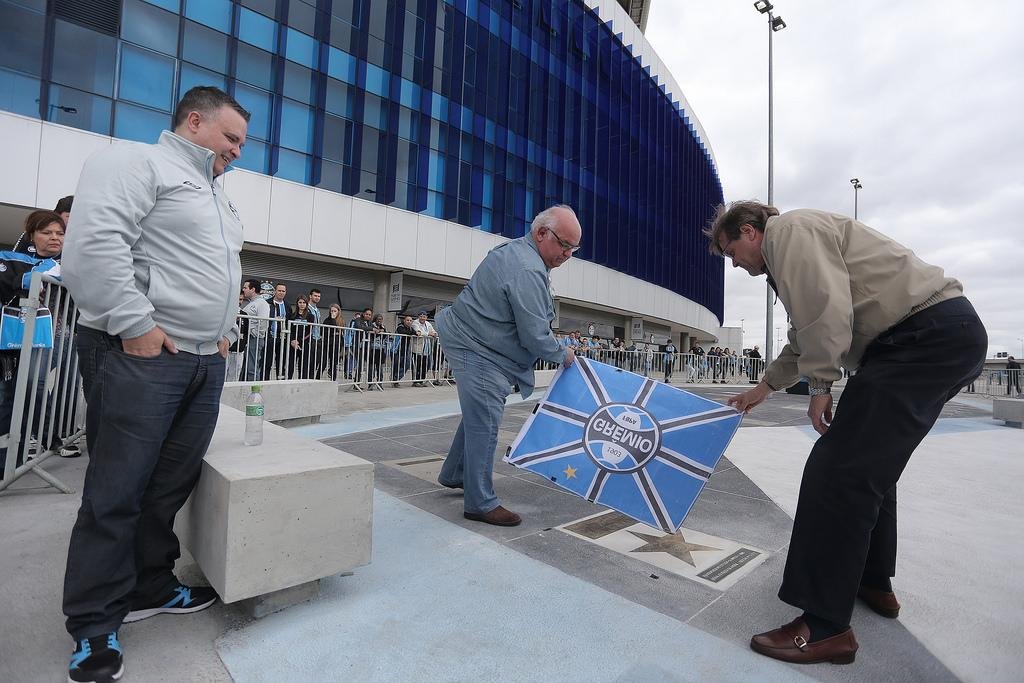 Presidente Romildo Bolzan Jr participou da inaugura&ccedil;&atilde;o da nova Cal&ccedil;ada da Fama