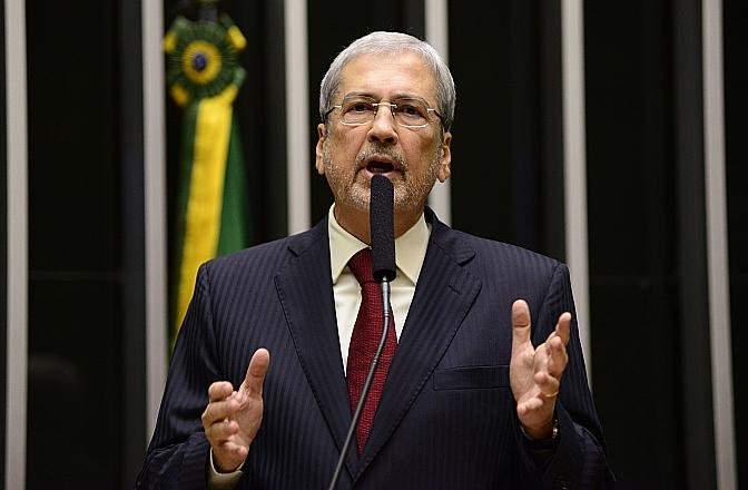 Deputado disse que pr&aacute;tica de cometer irregularidades por parte do governo anterior n&atilde;o se restringia &agrave; Petrobras