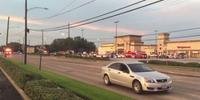 Várias pessoas ficam feridas em tiroteio em shopping de Houston