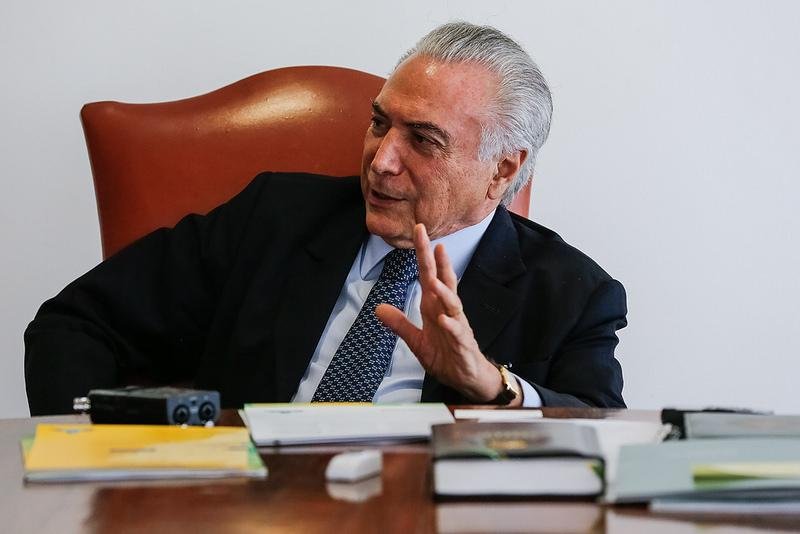 Temer vai discutir teto de gastos p&uacute;blicos com bancadas da C&acirc;mara e do Senado 