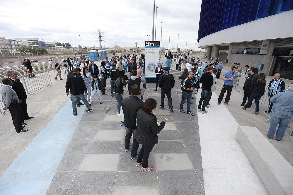 Gr&ecirc;mio faz promo&ccedil;&atilde;o de ingressos pra lotar Arena