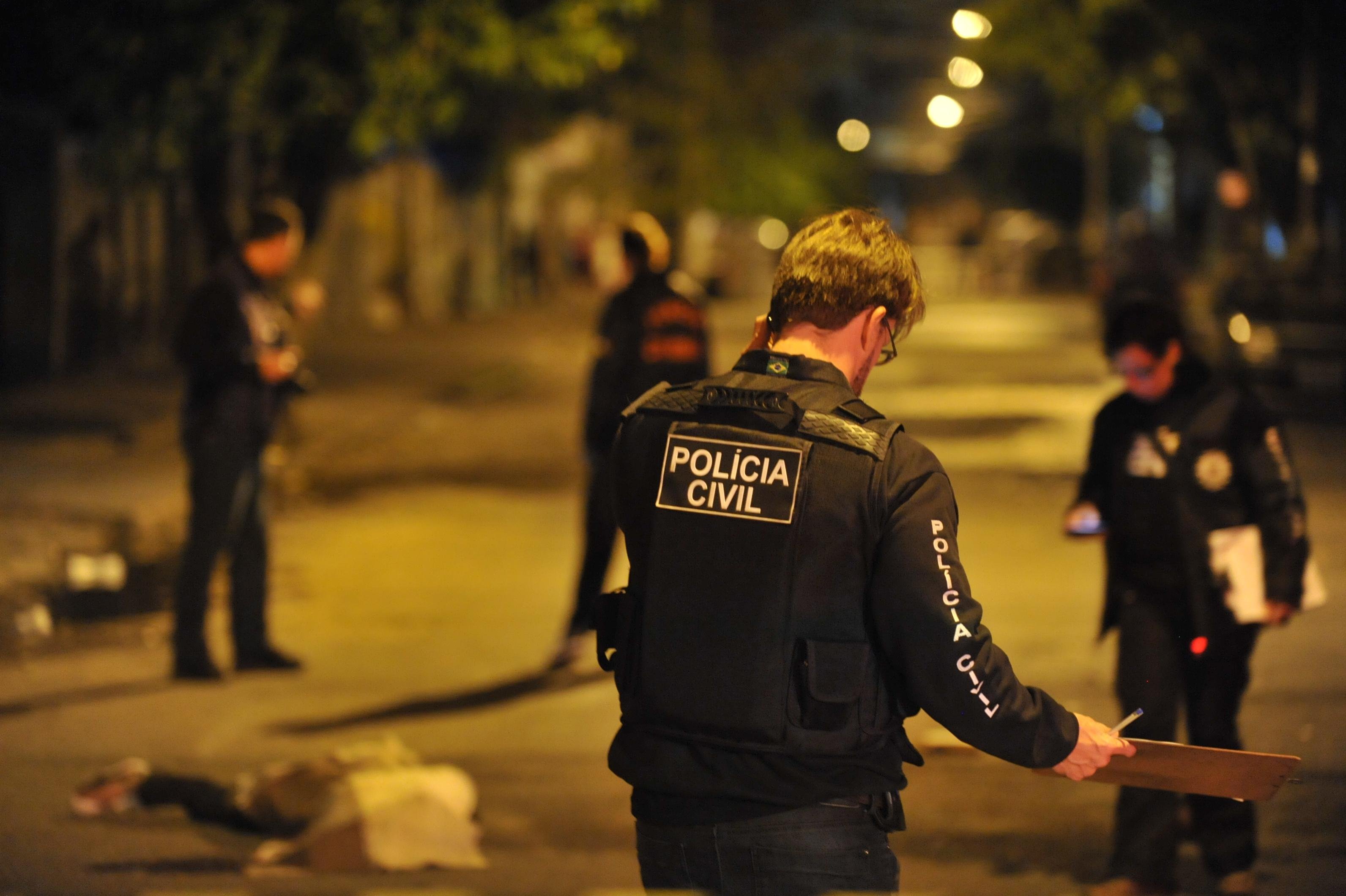 V&iacute;tima foi alvejada diversas vezes por criminosos que estavam em um Gol preto