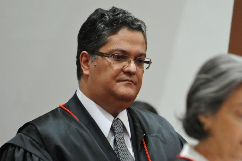 Ministro do TSE Henrique Neves autorizou nesta sexta-feira o envio de tropas das For&ccedil;as Armadas para o munic&iacute;pio de Itumbiara