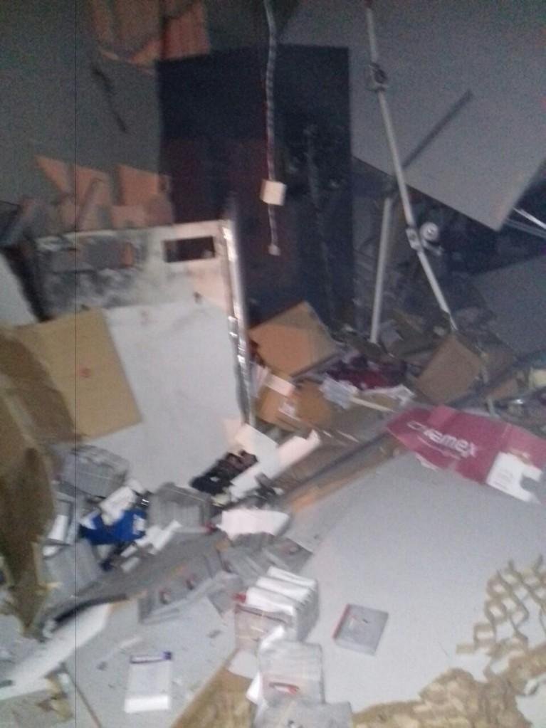 Caixas eletr&ocirc;nicos do Bradesco de Bom Retiro do Sul ficaram destru&iacute;dos
