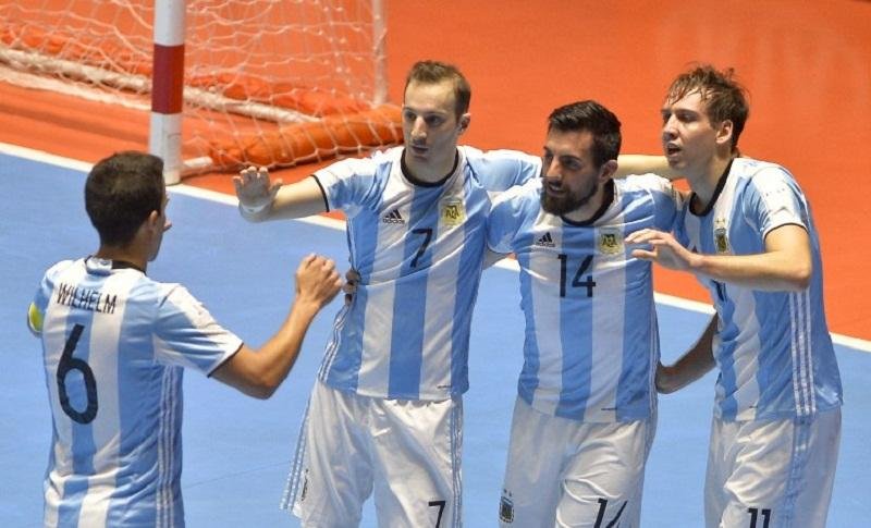 Argentina surpreende R&uacute;ssia e leva t&iacute;tulo in&eacute;dito no futsal