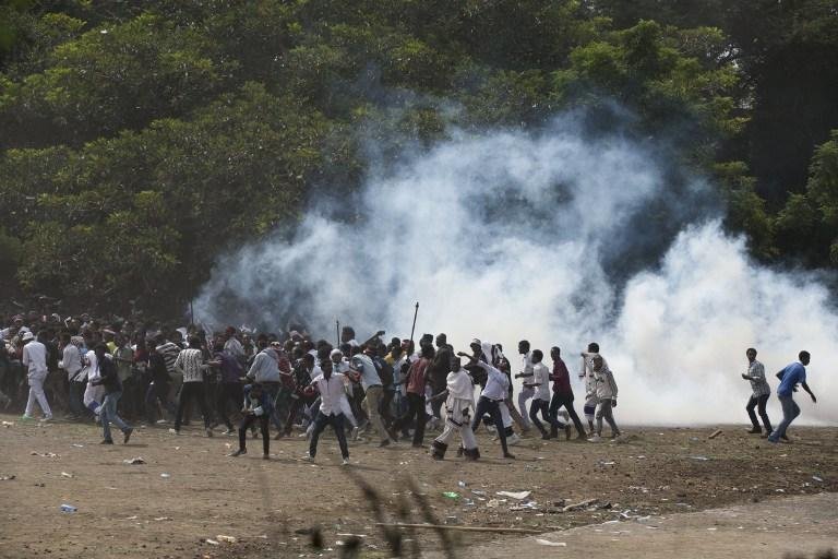Dezenas de pessoas morreram pisoteadas e esmagadas