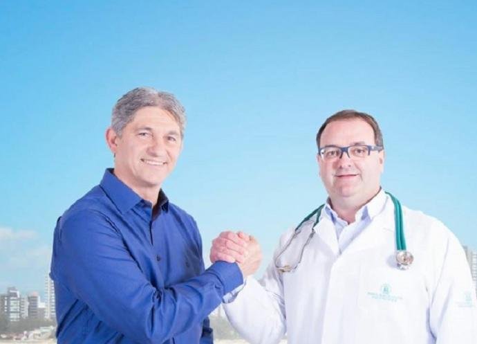 Carlos Souza (&agrave; esquerda) venceu disputa em Torres