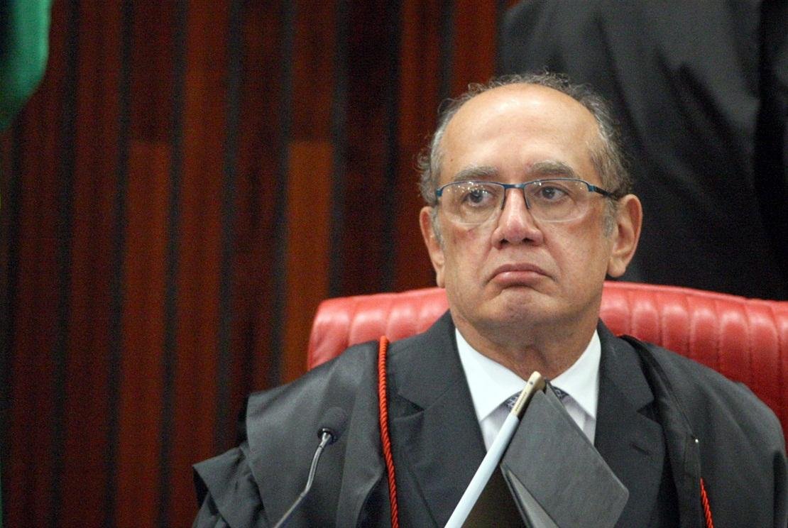 Ministro Gilmar Mendes avaliou que n&uacute;mero ficou abaixo das aus&ecirc;ncias de 2014