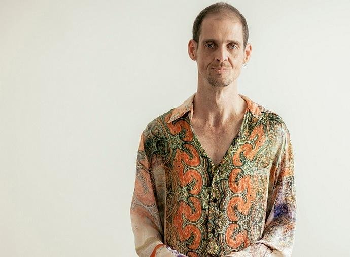 Nenung e Projeto Drag&atilde;o lan&ccedil;am livro e EP digital nesta quarta