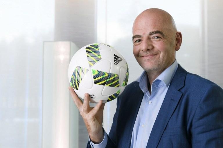 Presidente da Fifa defende Copa com 48 sele&ccedil;&otilde;es organizada em v&aacute;rios pa&iacute;ses