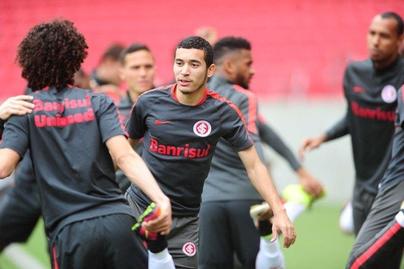 Inter recebe Coritiba com chance de deixar Z4