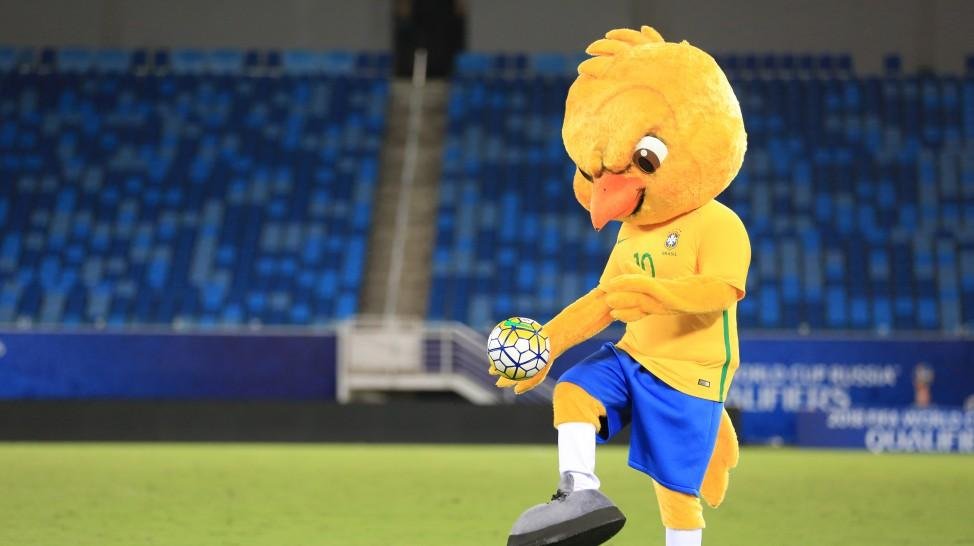 Mascote Canarinho estar&aacute; presente dando apoio a Sele&ccedil;&atilde;o Brasileira no jogo de hoje contra Bol&iacute;via