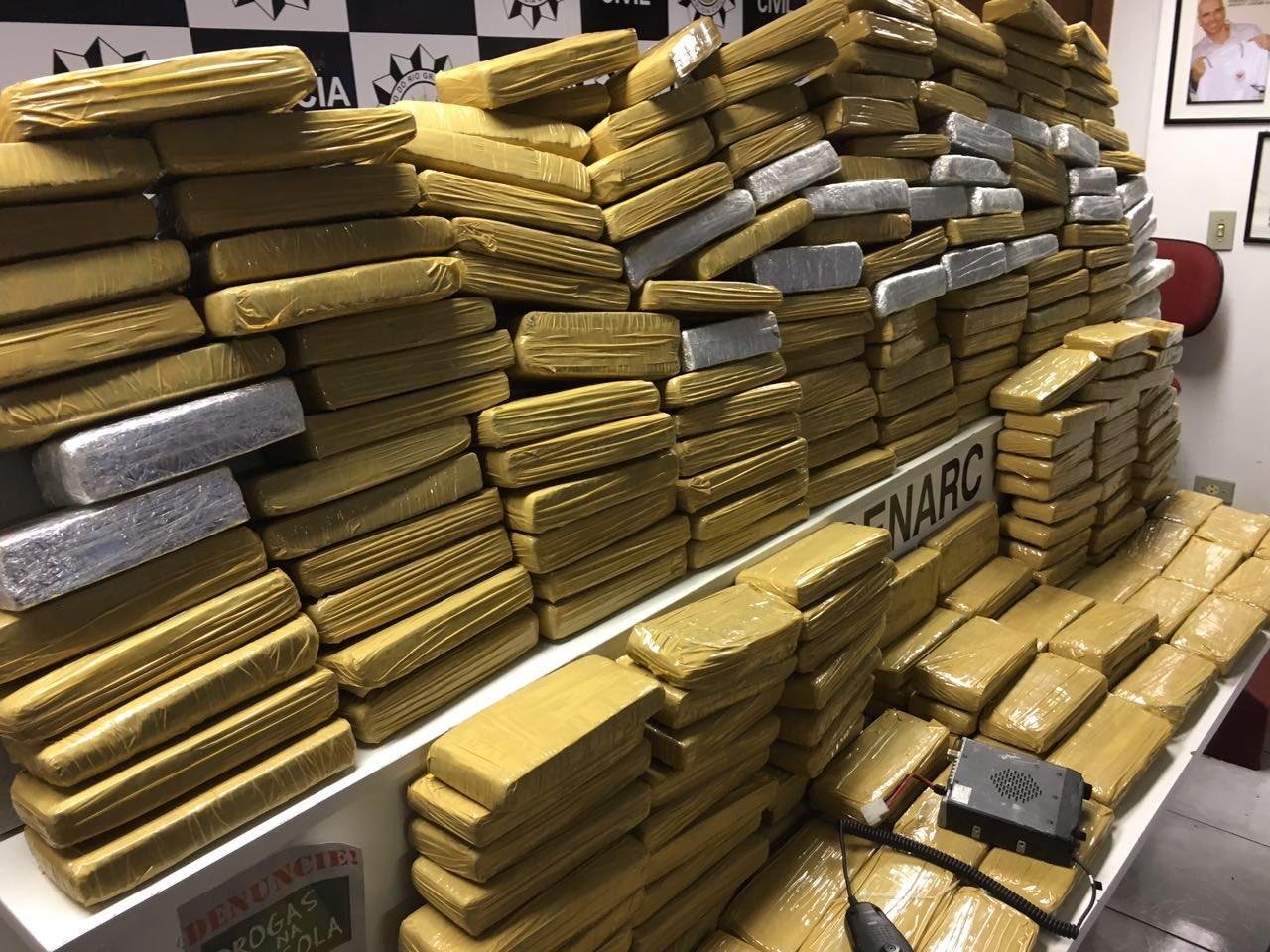 Apreendidos 140 kg de maconha em carro pr&oacute;ximo a Torres
