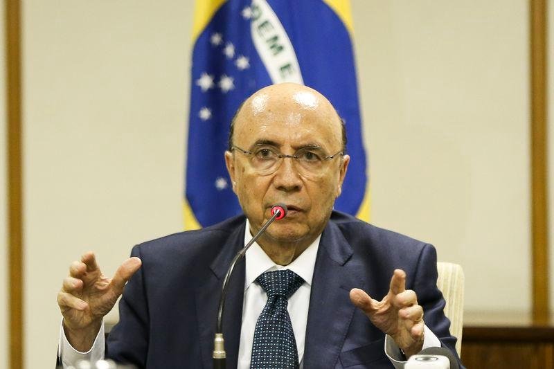 IPCA sinaliza que a economia brasileira est&aacute; voltando &agrave; normalidade, diz Meirelles