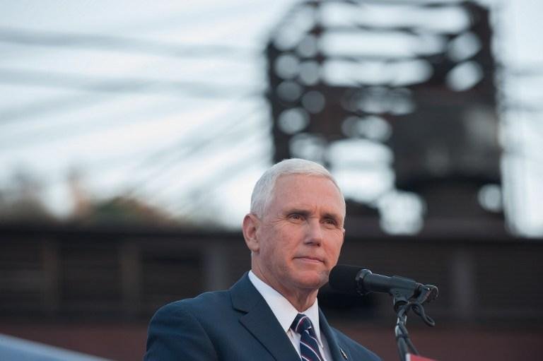 Mike Pence disse estar ofendido com as declara&ccedil;&otilde;es de Trump