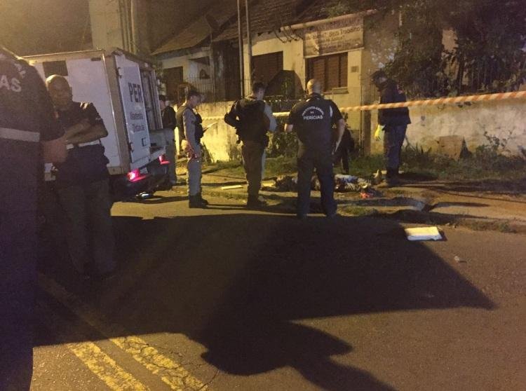 Tr&ecirc;s homens s&atilde;o executados na zona Leste de Porto Alegre 