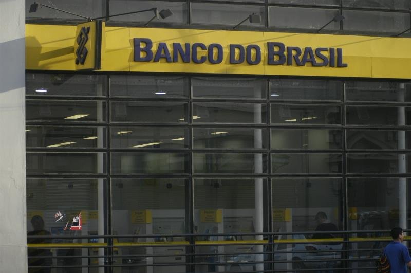 BB anuncia mudan&ccedil;as e poder&aacute; dispensar 18 mil funcion&aacute;rios