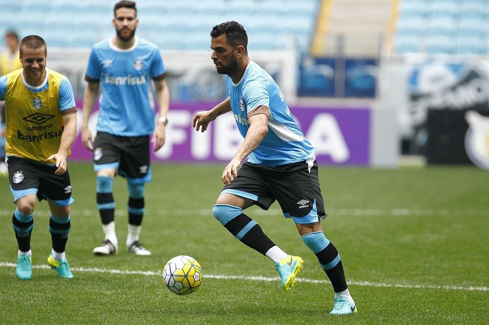 Recuperado de uma les&atilde;o muscular, Maicon pode ser escalado por Renato