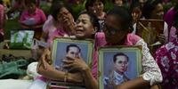Bhumibol Adulyadej morreu aos 70 anos