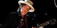 Bob Dylan permanece em silêncio sobre o Nobel de Literatura