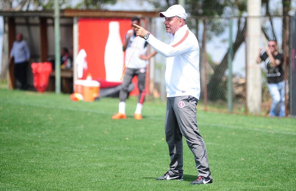 Grupo colorado evita proje&ccedil;&otilde;es e mira apenas no jogo com Flamengo 