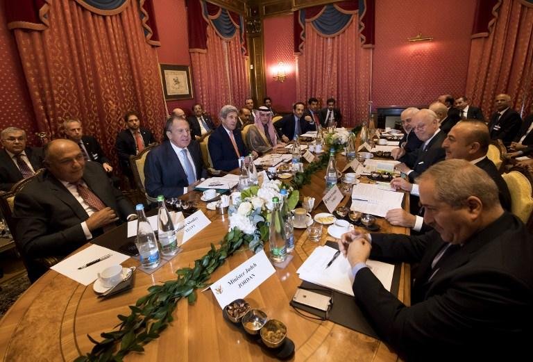 Representantes dos pa&iacute;ses envolvidos no conflito se reuniram em Lausanne, na Su&iacute;&ccedil;a 