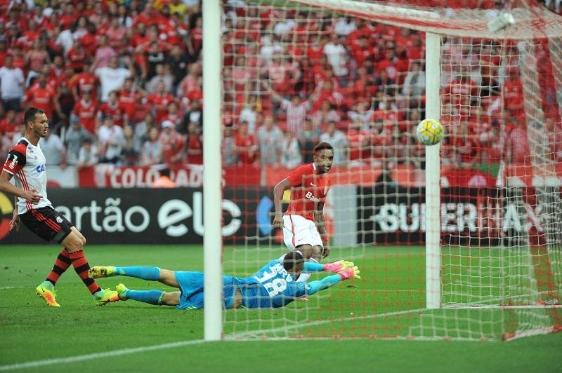 Al&eacute;m do atacante, Sasha marcou o gol que deixou o Colorado com 36 pontos