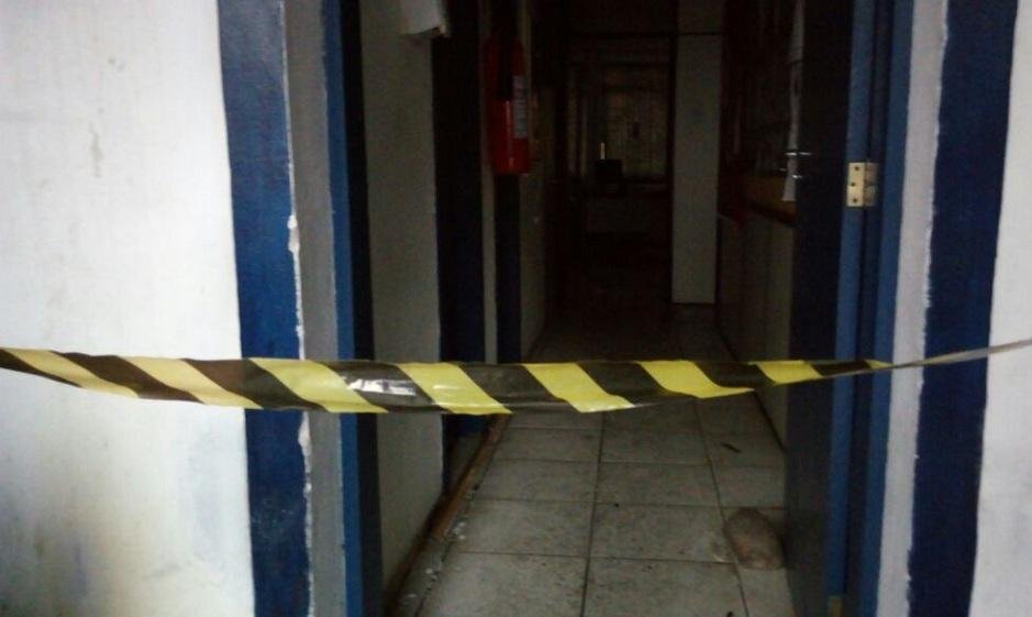 Inc&ecirc;ndio atinge sala do DEP em Porto Alegre 