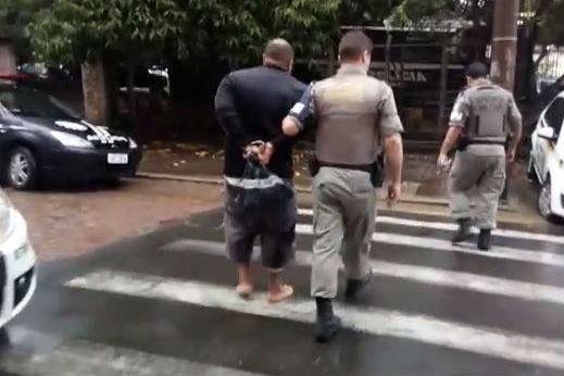 Homem, de 25 anos, foi preso nessa manh&atilde;