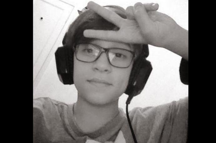 Menino de 13 anos morre enforcado durante jogo transmitido pela internet