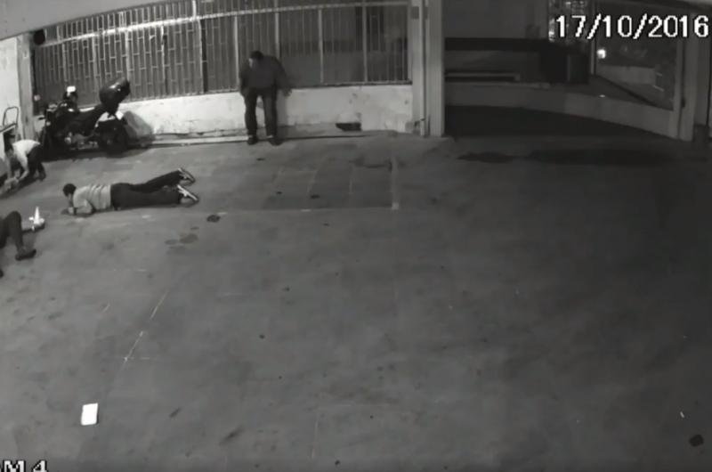 Imagens registram ataque ao c&ocirc;mite de campanha de Nelson Marchezan J&uacute;nior