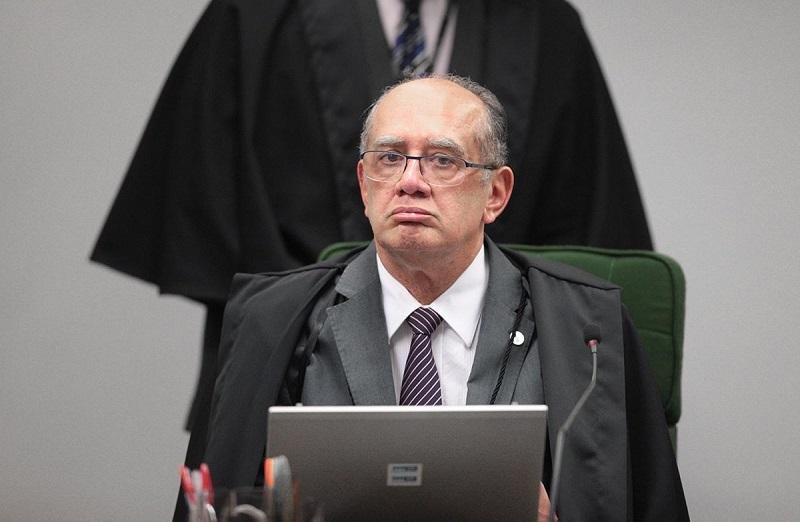 Medida faz parte de inqu&eacute;rito que investiga A&eacute;cio Neves, Delc&iacute;dio do Amaral e Eduardo Paes