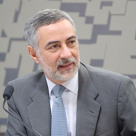 J&uacute;lio Bitelli assumiu posto no momento que colombianos e guerrilheiros buscam selar um acordo de paz