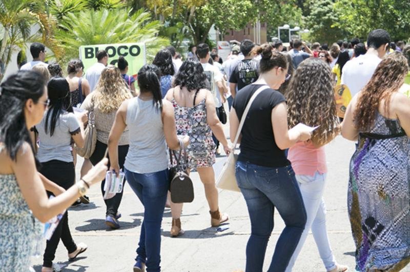 Candidatos j&aacute; podem consultar locais de prova do Enem 2016