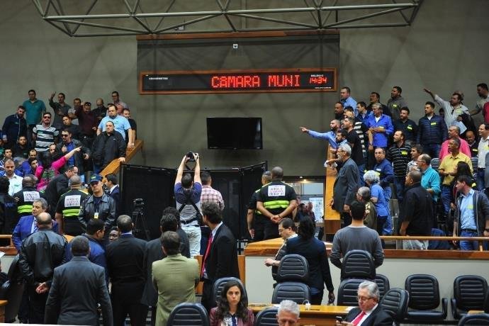 Em setembro, os vereadores discutiram a proposta e votaram apenas a emenda de n&uacute;mero 1