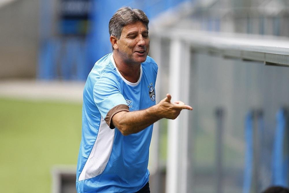Renato Portaluppi mant&eacute;m mist&eacute;rio em rela&ccedil;&atilde;o ao time para domingo