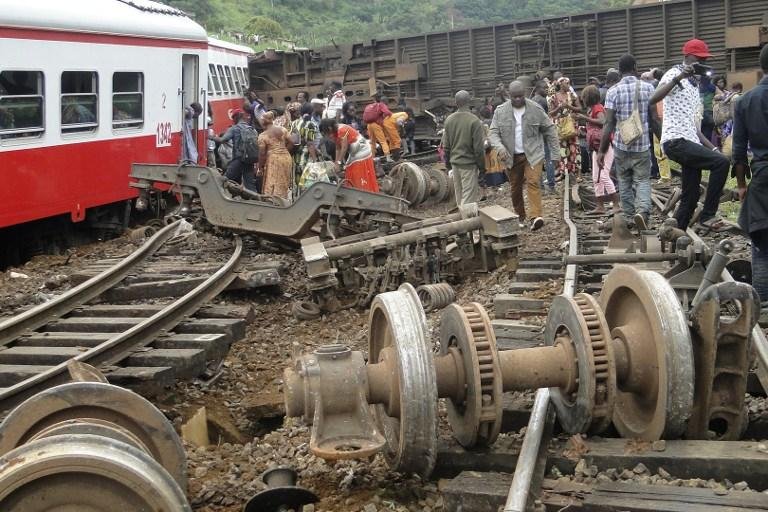 Descarrilamento de trem no Camar&otilde;es deixa 55 mortos
