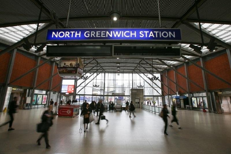 Londres refor&ccedil;a seguran&ccedil;a no metr&ocirc; ap&oacute;s deten&ccedil;&atilde;o de jovem
