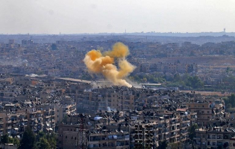 Fogutetes s&atilde;o lan&ccedil;ados &agrave; cidade s&iacute;ria de Aleppo