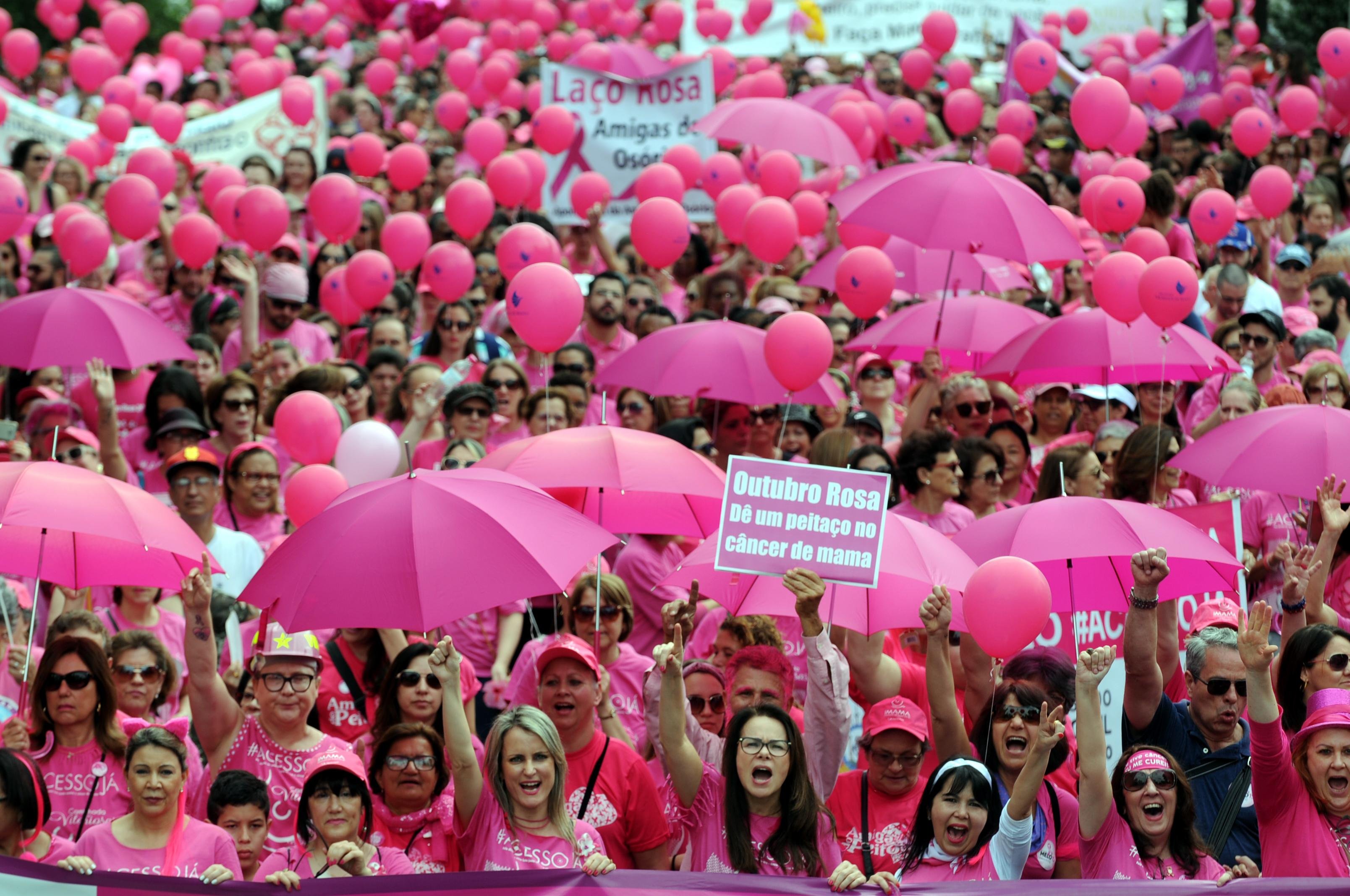 Pelo menos cinco mil pessoas participaram do evento 