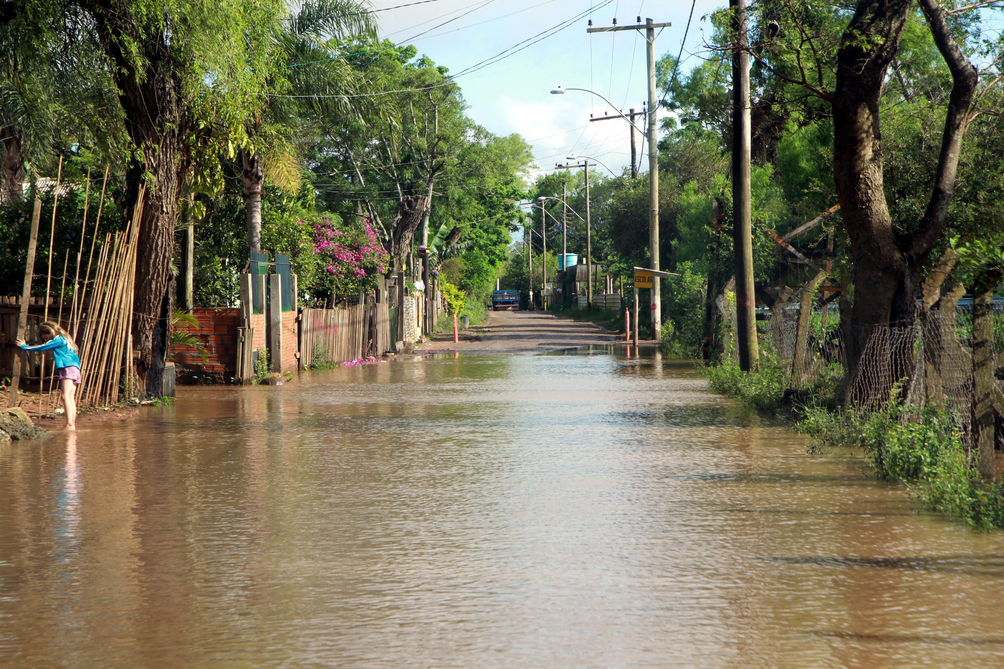Situa&ccedil;&atilde;o de aten&ccedil;&atilde;o permanece para o Rio Gua&iacute;ba