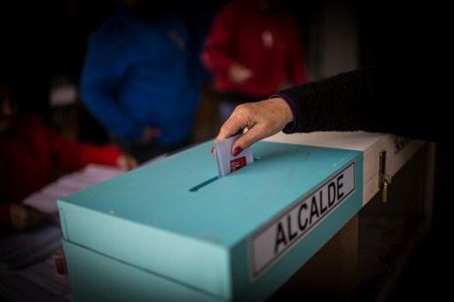 Bachelet sofre dura derrota para a direita nas legislativas no Chile
