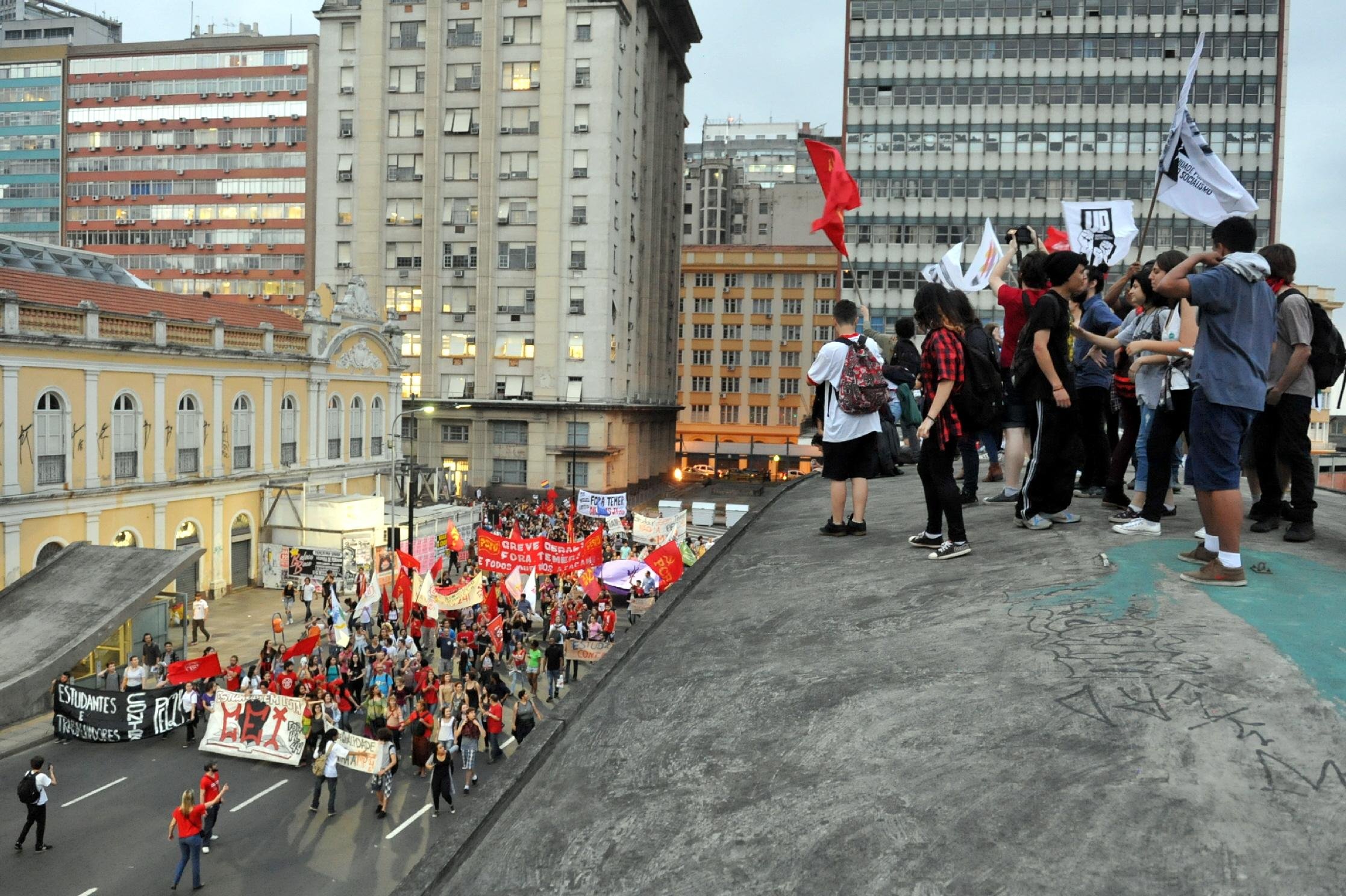 Organizadores projetam pelo menos 3 mil pessoas na marcha contra teto de gastos nos pr&oacute;ximos 20 anos